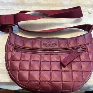Kate Spade crossbody - on trend color. Like new